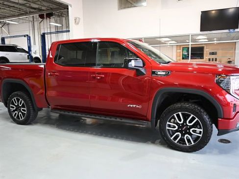 Used 2024 GMC Sierra 1500 AT4 w/ Technology Package image 4