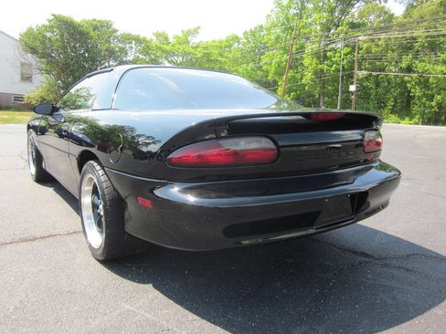 Used 1996 Chevrolet Camaro Z28 RWD image 27