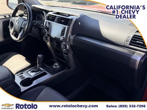 Used 2024 Toyota 4Runner SR5 Premium w/ Moonroof Package AWD/4WD image 7
