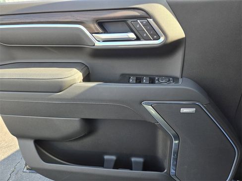 New 2026 GMC Sierra 1500 SLT w/ SLT Premium Package image 23