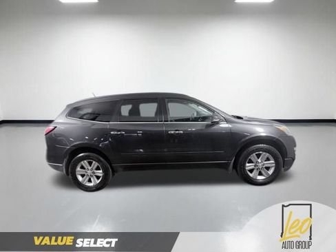 Used 2014 Chevrolet Traverse LT FWD image 9