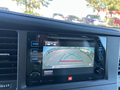 Used 2017 Toyota Sienna Limited Premium AWD/4WD image 27