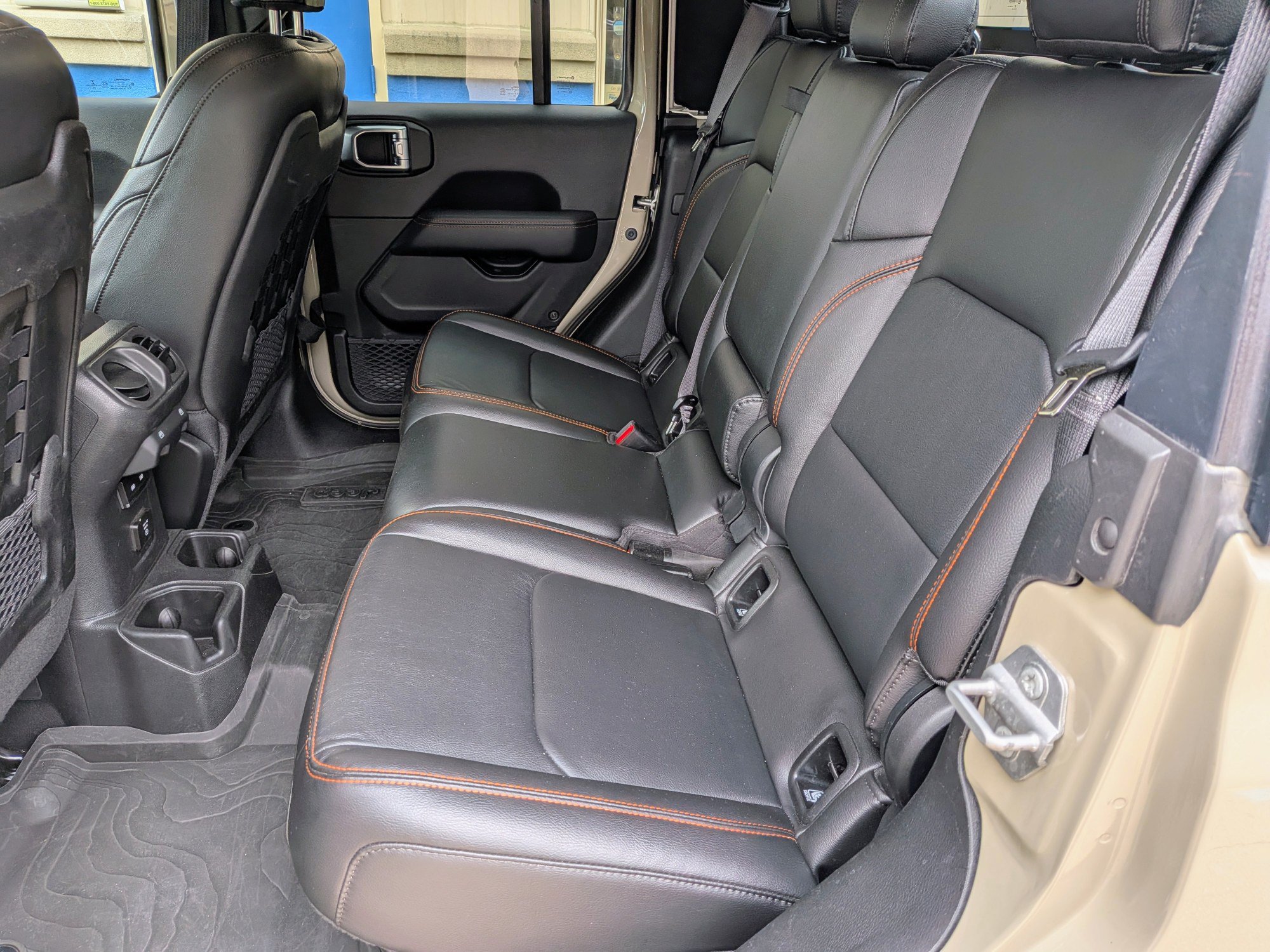 Used 2022 Jeep Gladiator Mojave w/ LED Lighting Group AWD/4WD image 6
