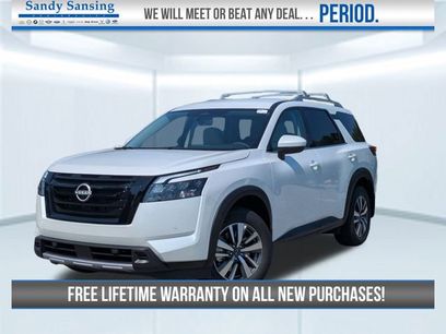 New 2025 Nissan Pathfinder SL