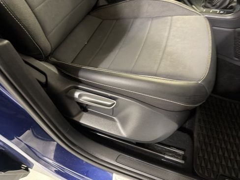 Certified 2023 Volkswagen Taos SE w/ Panoramic Sunroof Package FWD image 37