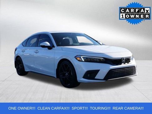 Used 2024 Honda Civic Sport Touring image 1