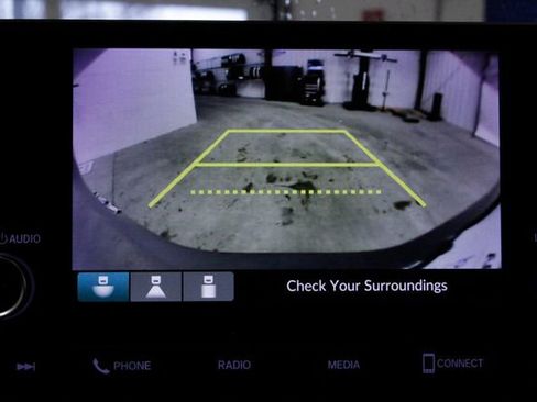 Certified 2023 Honda HR-V LX image 33