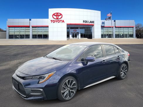 Used 2022 Toyota Corolla SE image 2