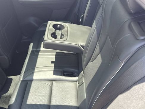 Used 2021 Buick Envision Essence AWD/4WD image 16