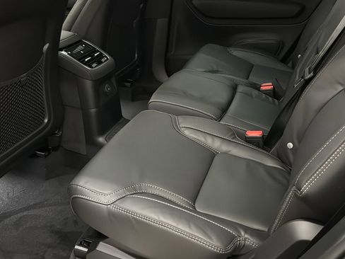New 2026 Volvo XC90 T8 Ultra w/ Protection Package Premier AWD/4WD image 27