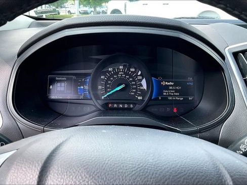 Used 2023 Ford Edge Titanium AWD/4WD image 13
