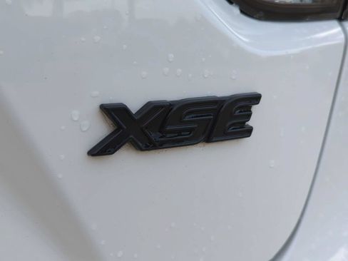Used 2023 Toyota Corolla XSE FWD image 6
