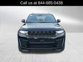 New 2026 Jeep Grand Cherokee Altitude RWD video 2