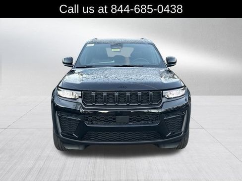 New 2026 Jeep Grand Cherokee Altitude RWD image 2