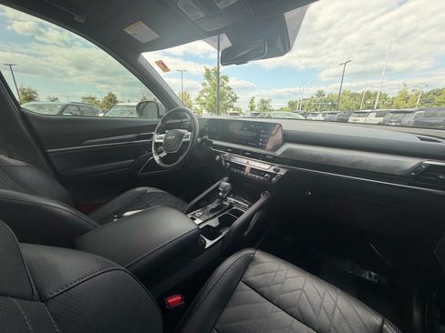 Used 2024 Kia Telluride EX X-Line AWD/4WD image 11