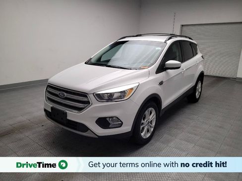 Used 2017 Ford Escape SE FWD image 1