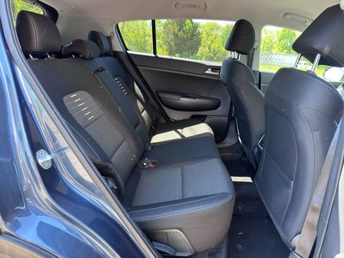 Used 2022 Kia Sportage LX w/ LX AWD Value Edition Package image 32