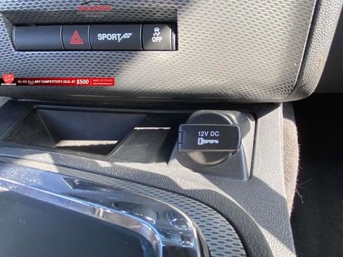 Used 2013 Dodge Challenger R/T image 17