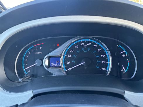 Used 2013 Toyota Sienna XLE image 10