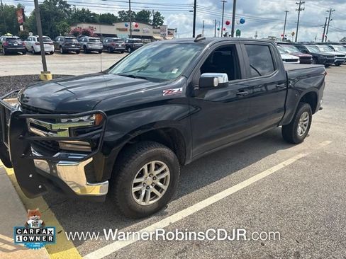 Used 2020 Chevrolet Silverado 1500 LT w/ All-Star Edition AWD/4WD image 3
