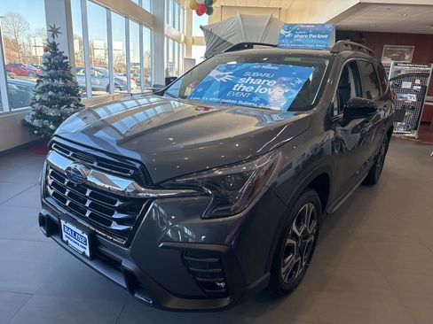 New 2025 Subaru Ascent Limited image 3