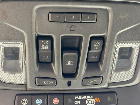 Used 2025 GMC Sierra 2500 AT4X AWD/4WD image 17