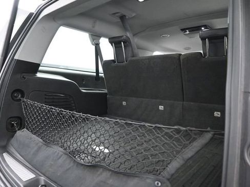 Used 2019 Chevrolet Suburban Premier AWD/4WD image 19