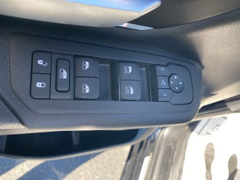 Used 2025 RAM 1500 Big Horn image 10