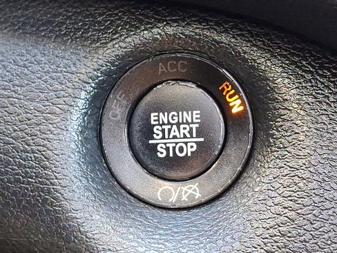 Certified 2019 Jeep Cherokee Limited image 26