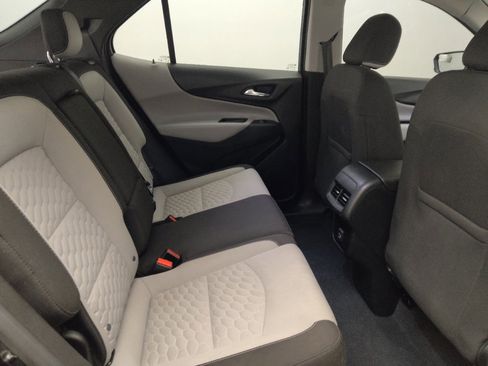 Used 2019 Chevrolet Equinox LS FWD image 19