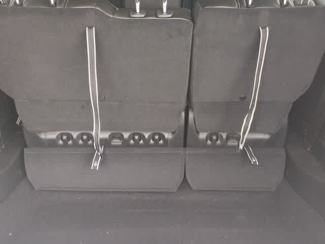 New 2026 Chrysler Pacifica Select FWD image 34
