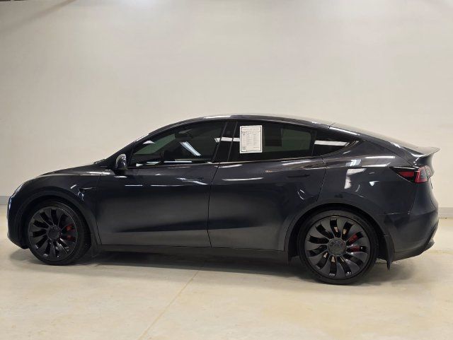 Used 2024 Tesla Model Y Performance AWD/4WD image 29