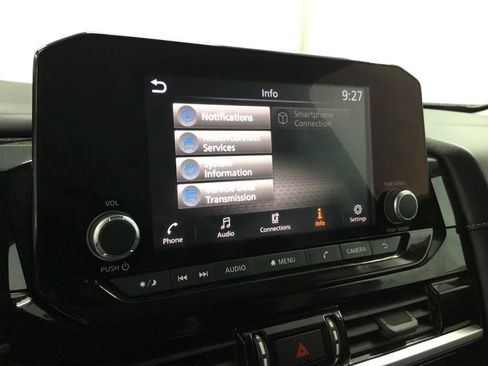 Used 2022 Nissan Pathfinder SV AWD/4WD image 24