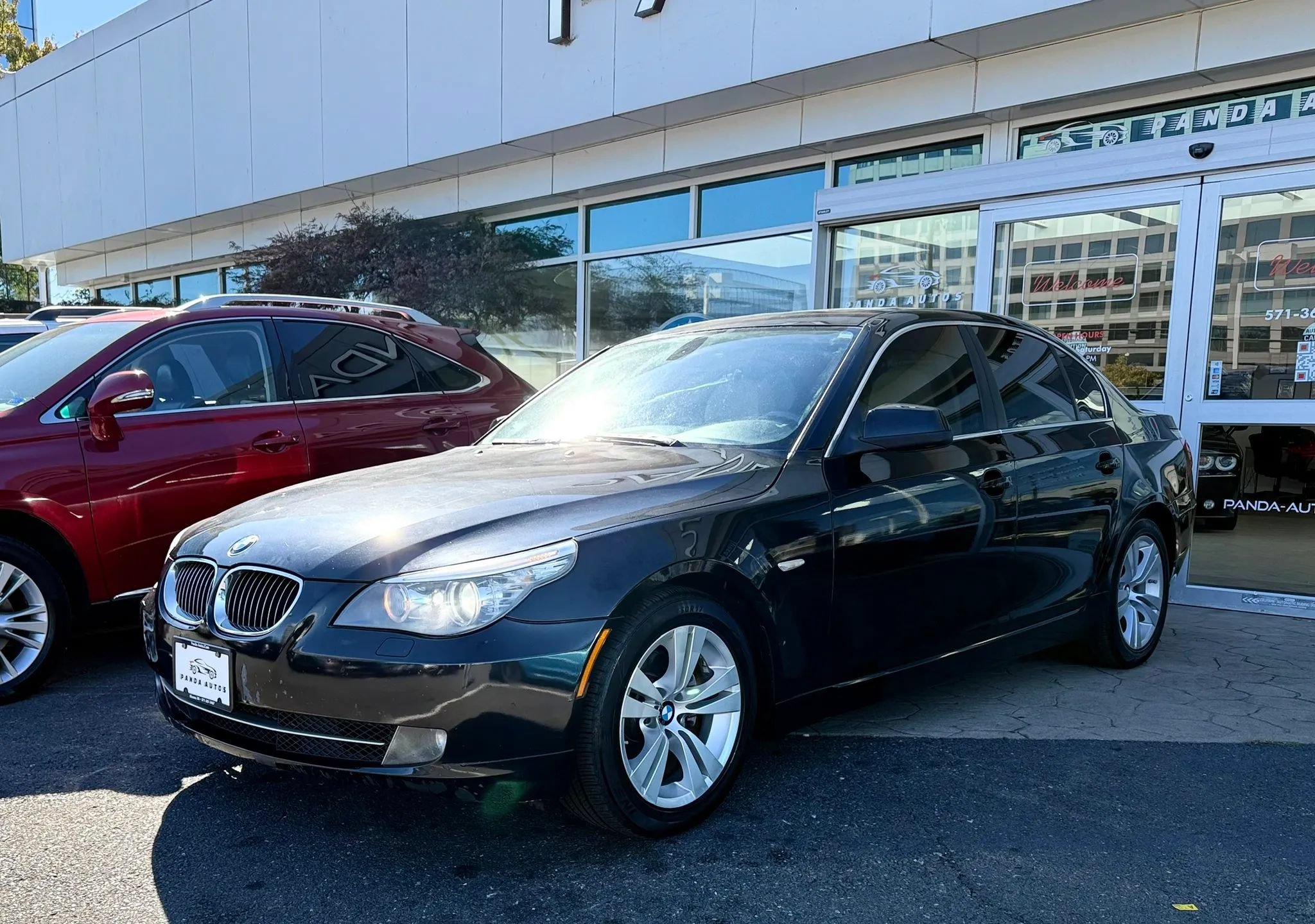 Used 2010 BMW 528i Sedan RWD image 3