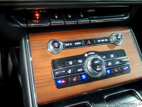 Used 2021 Lincoln Aviator Reserve w/ Equipment Group 202A AWD/4WD image 19