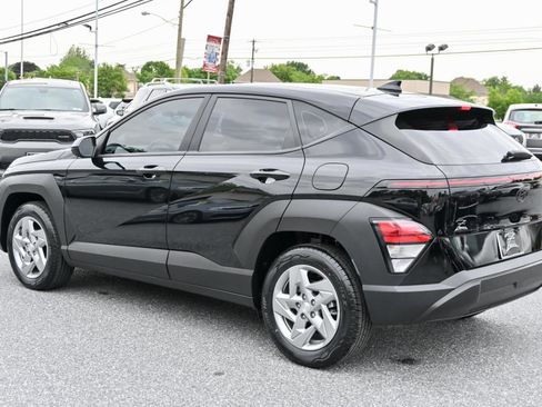 Used 2024 Hyundai Kona SE FWD image 8
