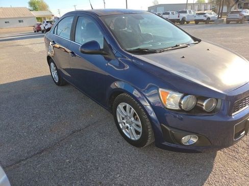 Used 2012 Chevrolet Sonic LT image 3