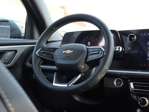 New 2026 Chevrolet Traverse LT w/ Driver Confidence Package AWD/4WD image 47