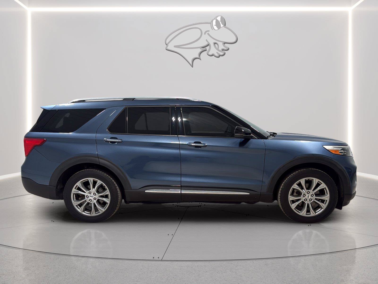 Certified 2020 Ford Explorer Limited AWD/4WD image 6