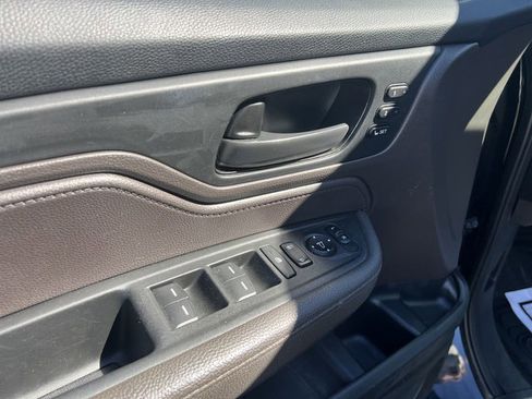 Used 2018 Honda Odyssey EX-L image 10