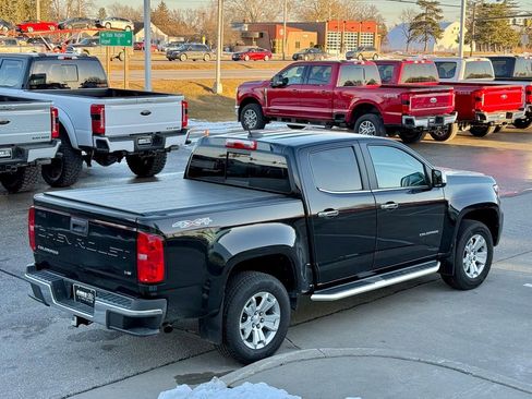 Used 2021 Chevrolet Colorado LT w/ LT Convenience Package image 6