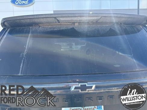 Used 2022 Chevrolet Suburban Z71 w/ Max Trailering Package AWD/4WD image 3