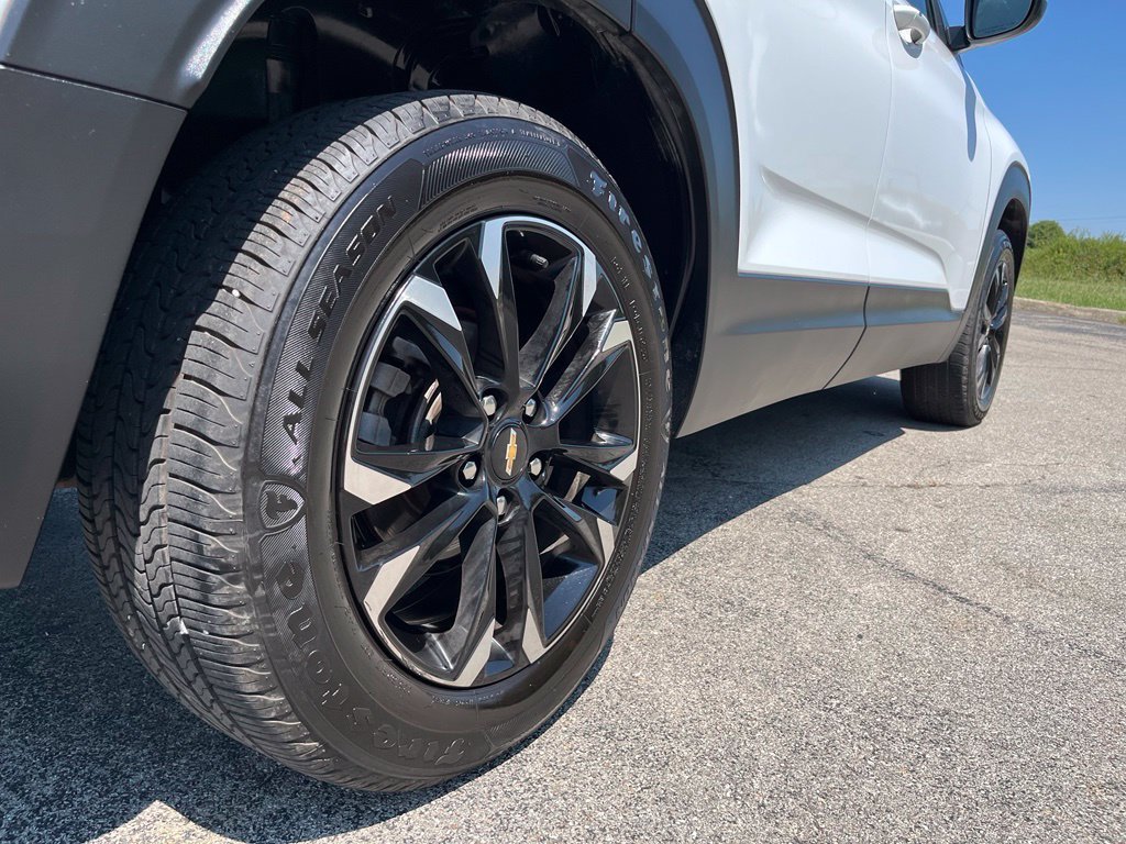 Used 2023 Chevrolet TrailBlazer LT AWD/4WD image 14