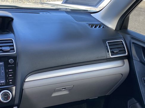 Used 2016 Subaru Forester 2.5i Premium w/ All-Weather Package image 22