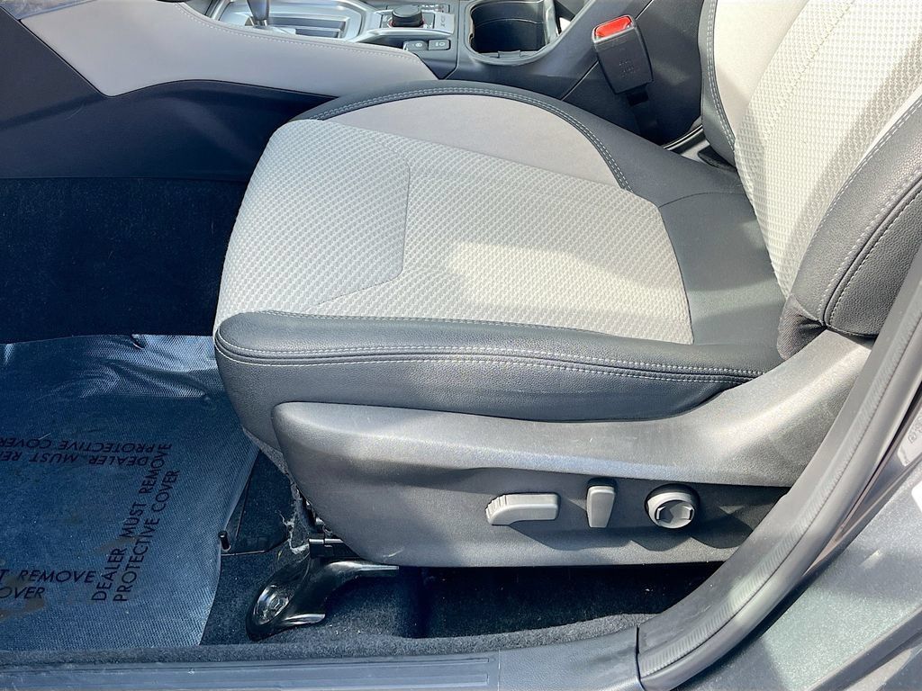 Used 2024 Subaru Forester Premium AWD/4WD image 18