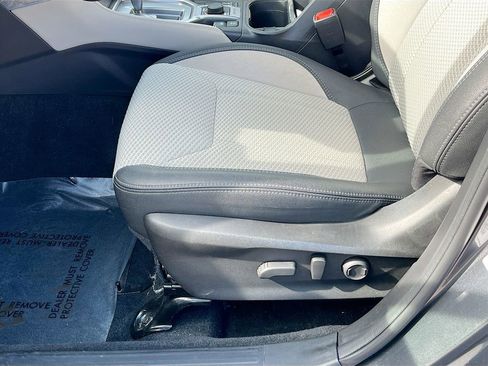 Used 2024 Subaru Forester Premium image 18