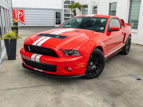 Used 2012 Ford Mustang Shelby GT500 w/ SVT Performance Pkg image 3