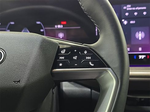 Used 2025 Audi Q5 2.0T Premium Plus w/ Premium Plus image 19