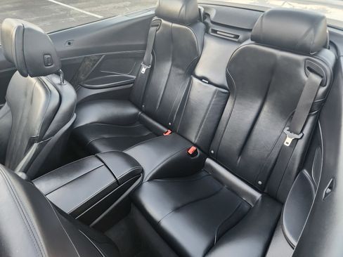 Used 2017 BMW 650i Convertible image 18