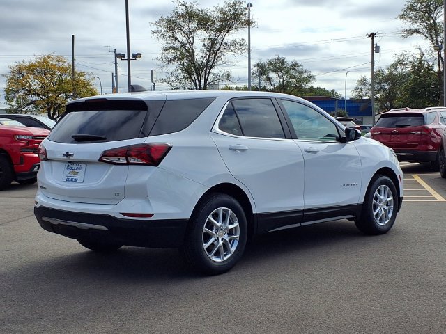 Used 2024 Chevrolet Equinox LT w/ LPO, Floor Liner Package FWD image 2